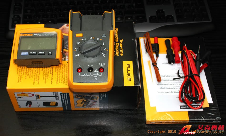 Fluke 233 數(shù)字萬用表(真有效值、遠(yuǎn)程控制、顯示分離)圖片